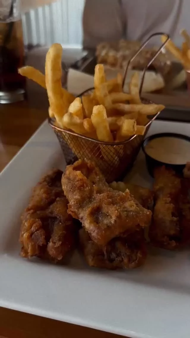 Tell a friend to tell a friend 😋 @jaksplacerocks