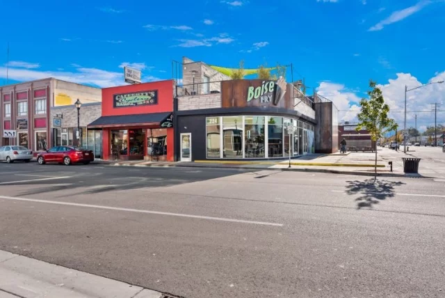 Hello December! ❄️ Wondering what’s happening in Nampa or looking for something to do? Check out our community calendar under the Events on our website to discover the happenings around town this month. There’s always something to enjoy in Nampa!
🔗 Link in bio